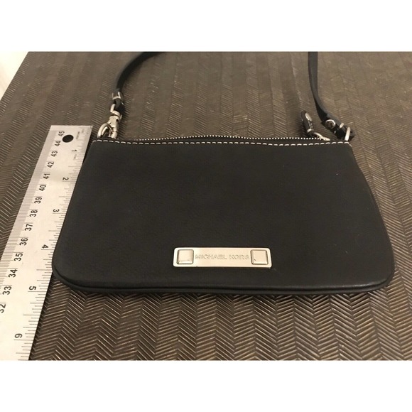MICHAEL KORS Black Leather Wristlet, Silver Zip, Small Clutch Pouch - Picture 12 of 16